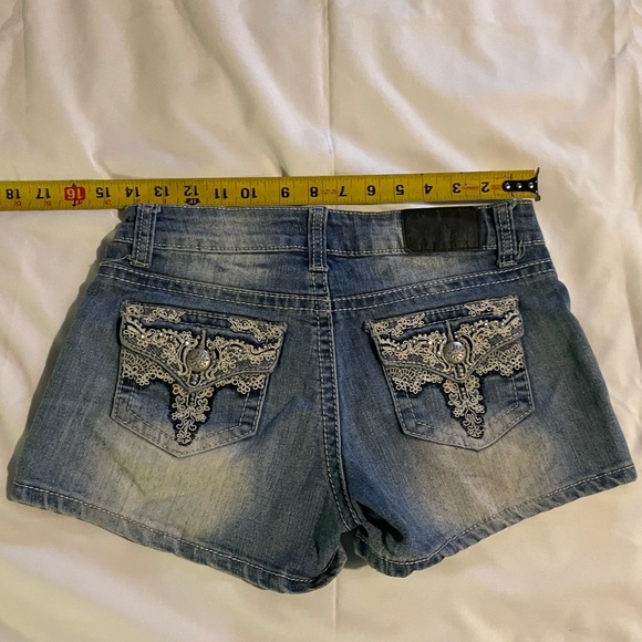 Sound girl denim shorts - Picture 2 of 6